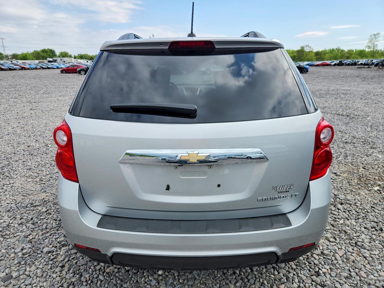 2015 CHEVROLET EQUINOX LT photo 11