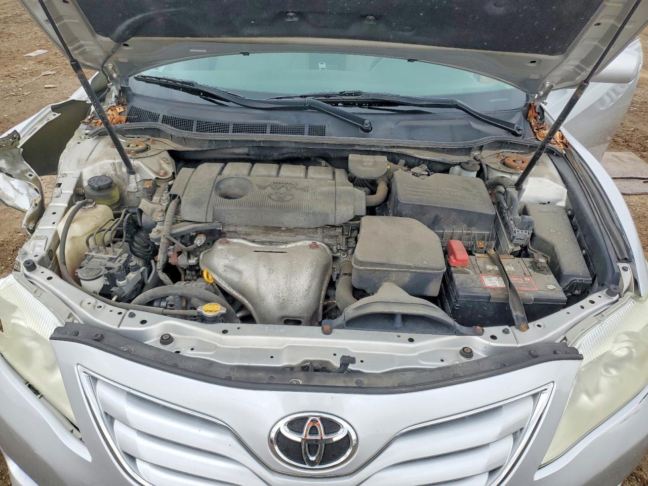 2010 TOYOTA CAMRY LE photo 21