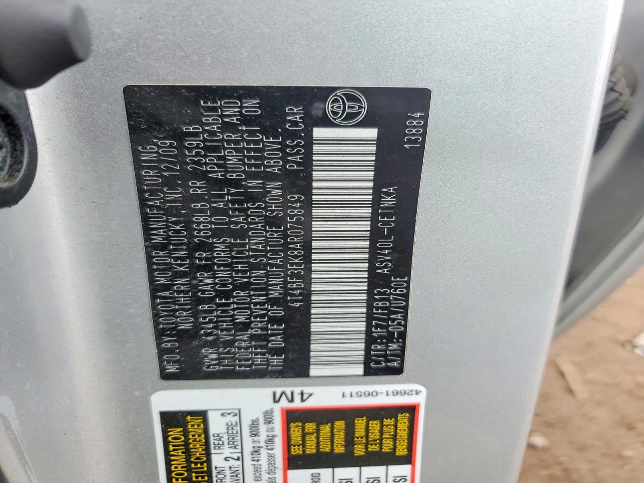 2010 TOYOTA CAMRY LE photo 23