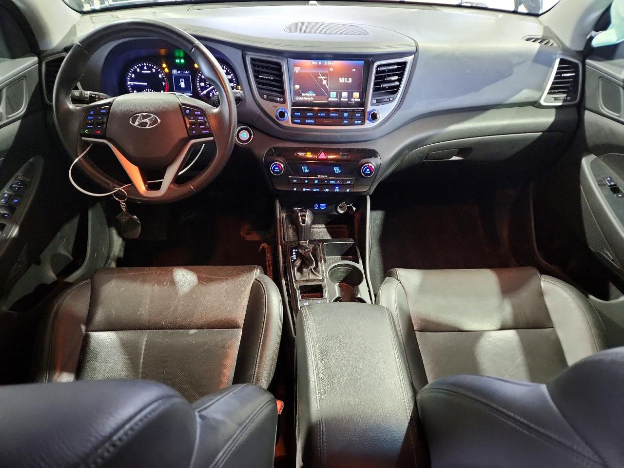2017 HYUNDAI TUCSON SE PLUS photo 15