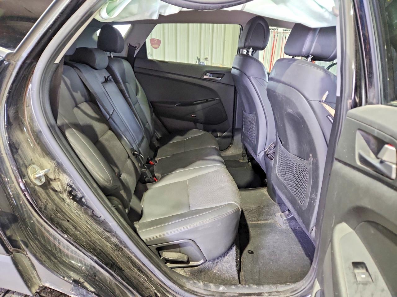 2017 HYUNDAI TUCSON SE PLUS photo 21