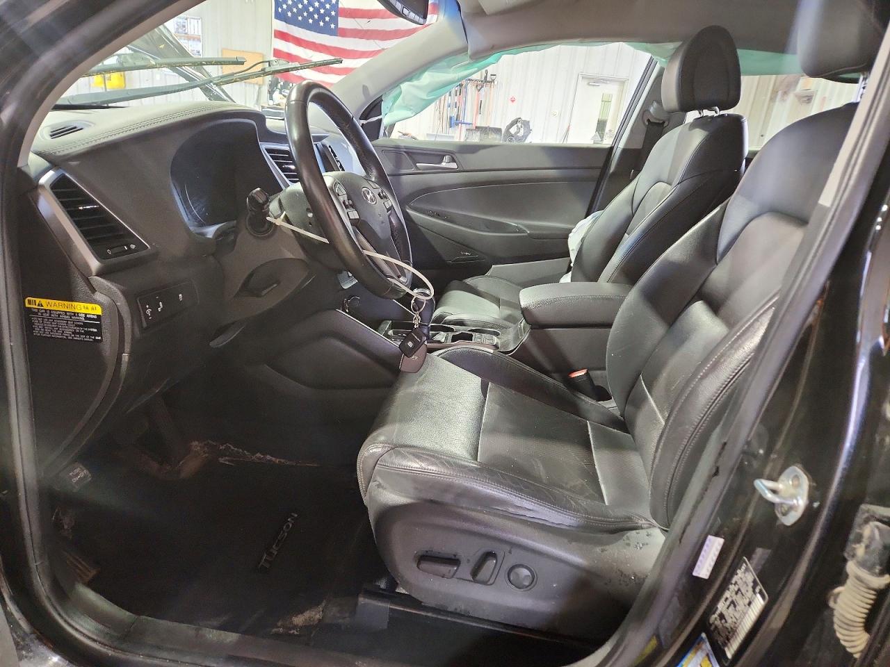 2017 HYUNDAI TUCSON SE PLUS photo 13