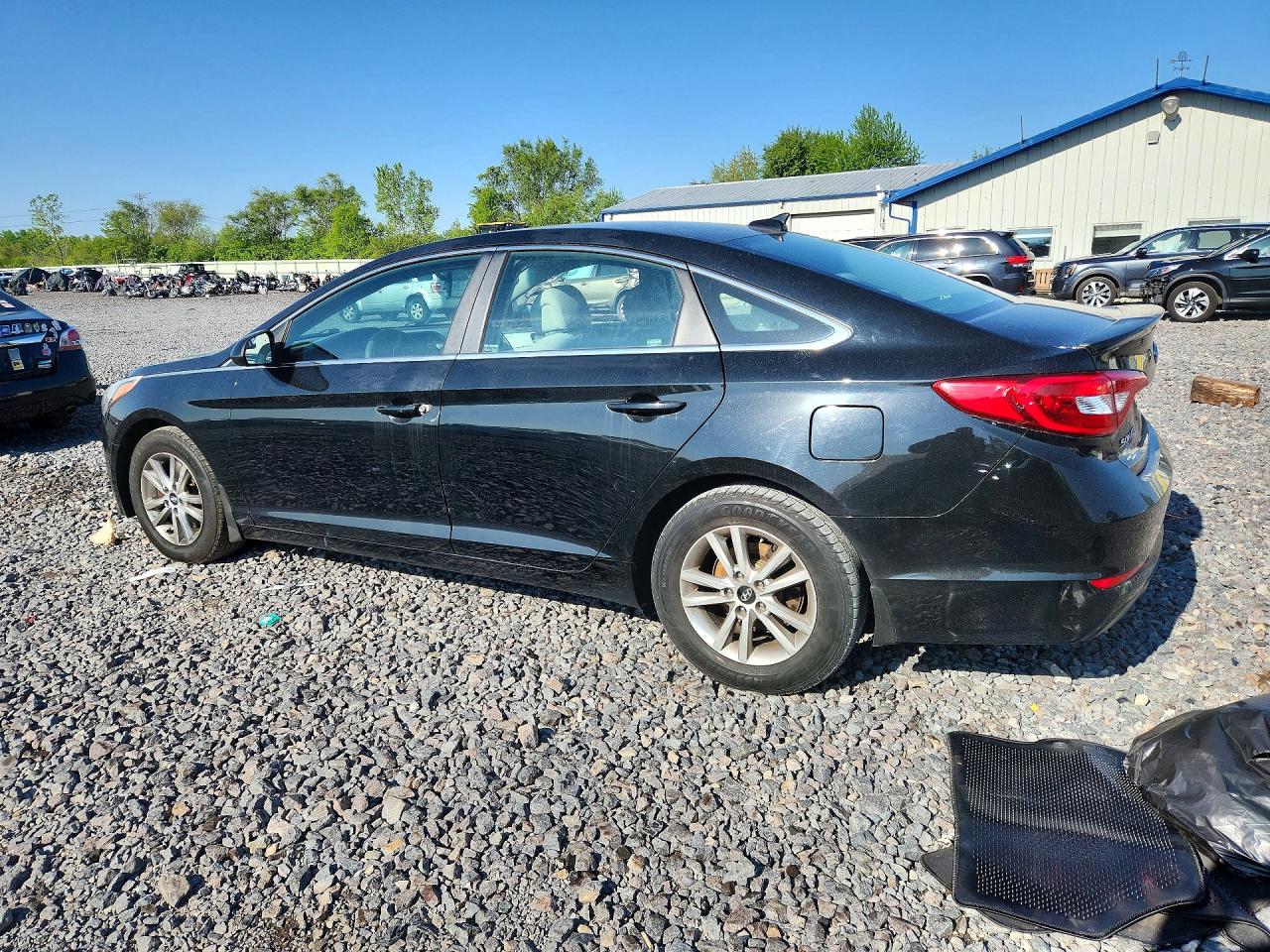 2015 HYUNDAI SONATA SE photo 3