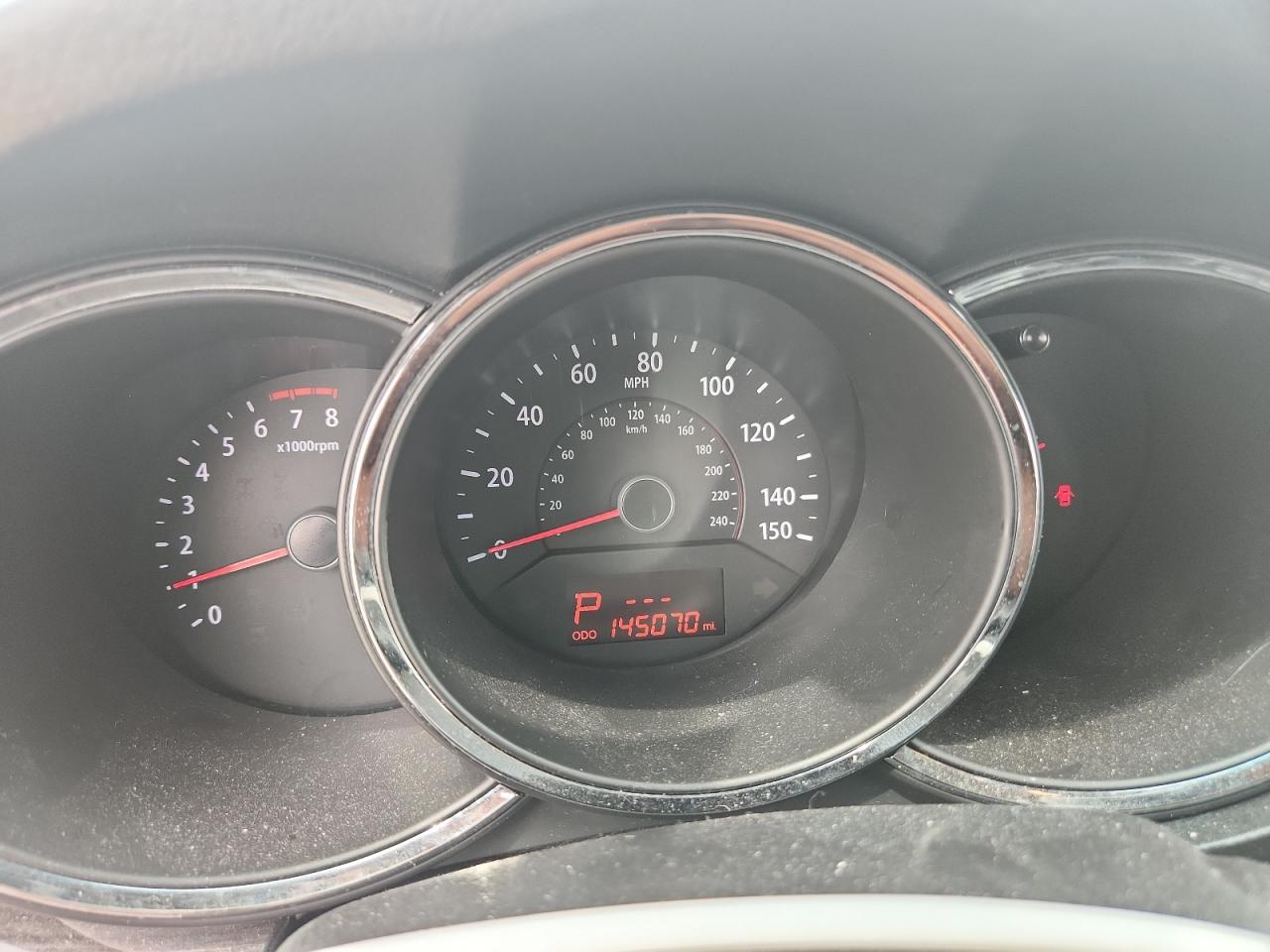 2012 KIA SORENTO LX photo 9