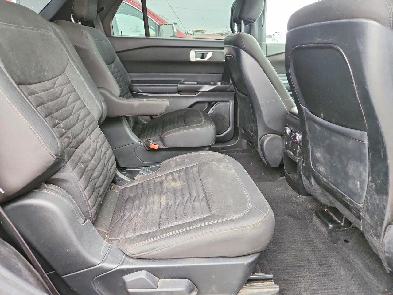 2020 FORD EXPLORER XLT photo 11