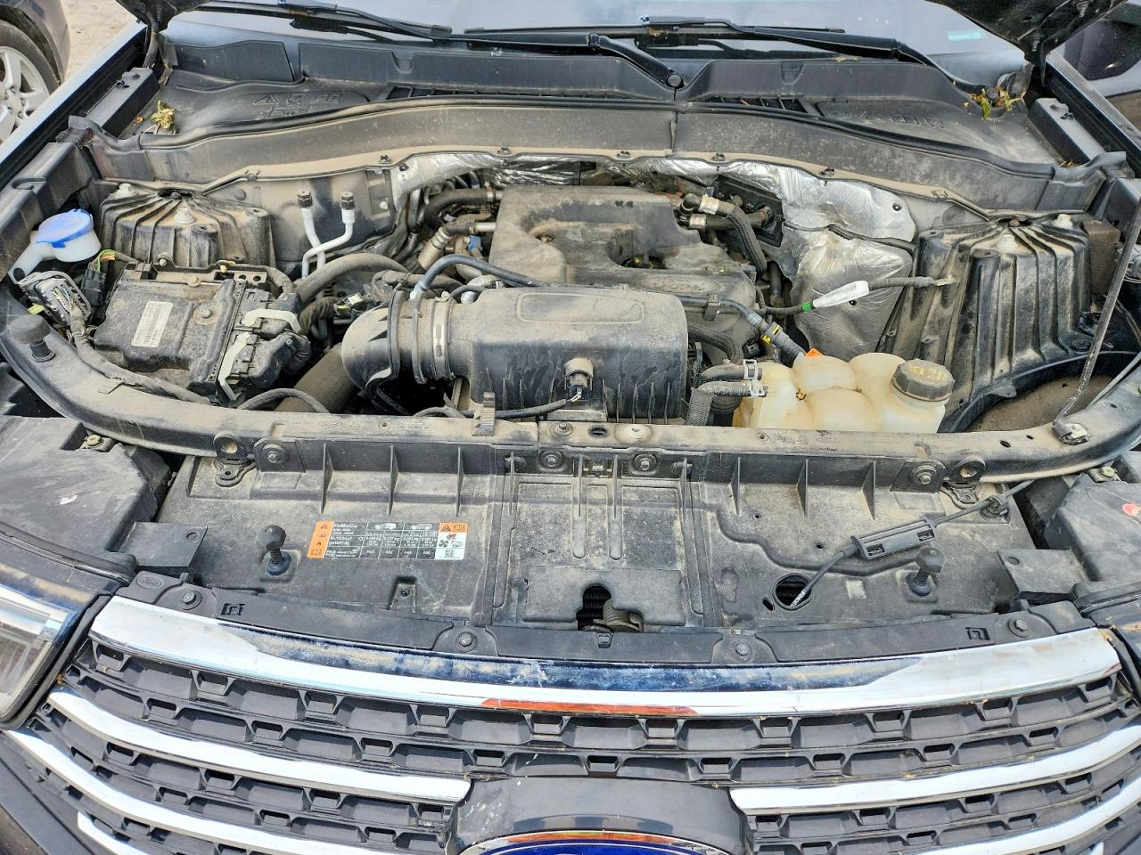 2020 FORD EXPLORER XLT photo 12