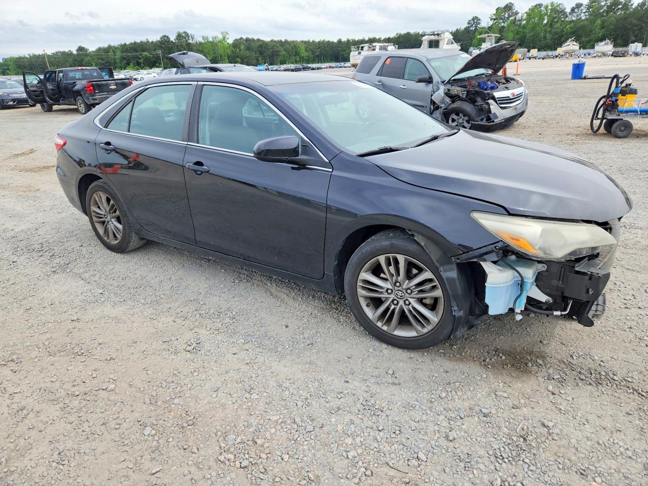 2017 TOYOTA CAMRY SE photo 10