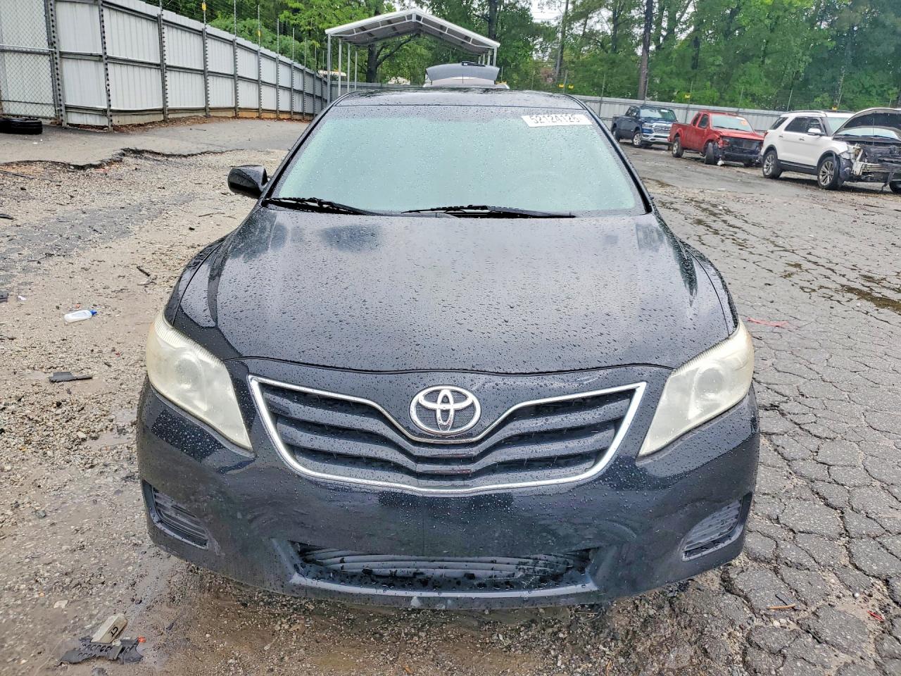 2011 TOYOTA CAMRY LE photo 5