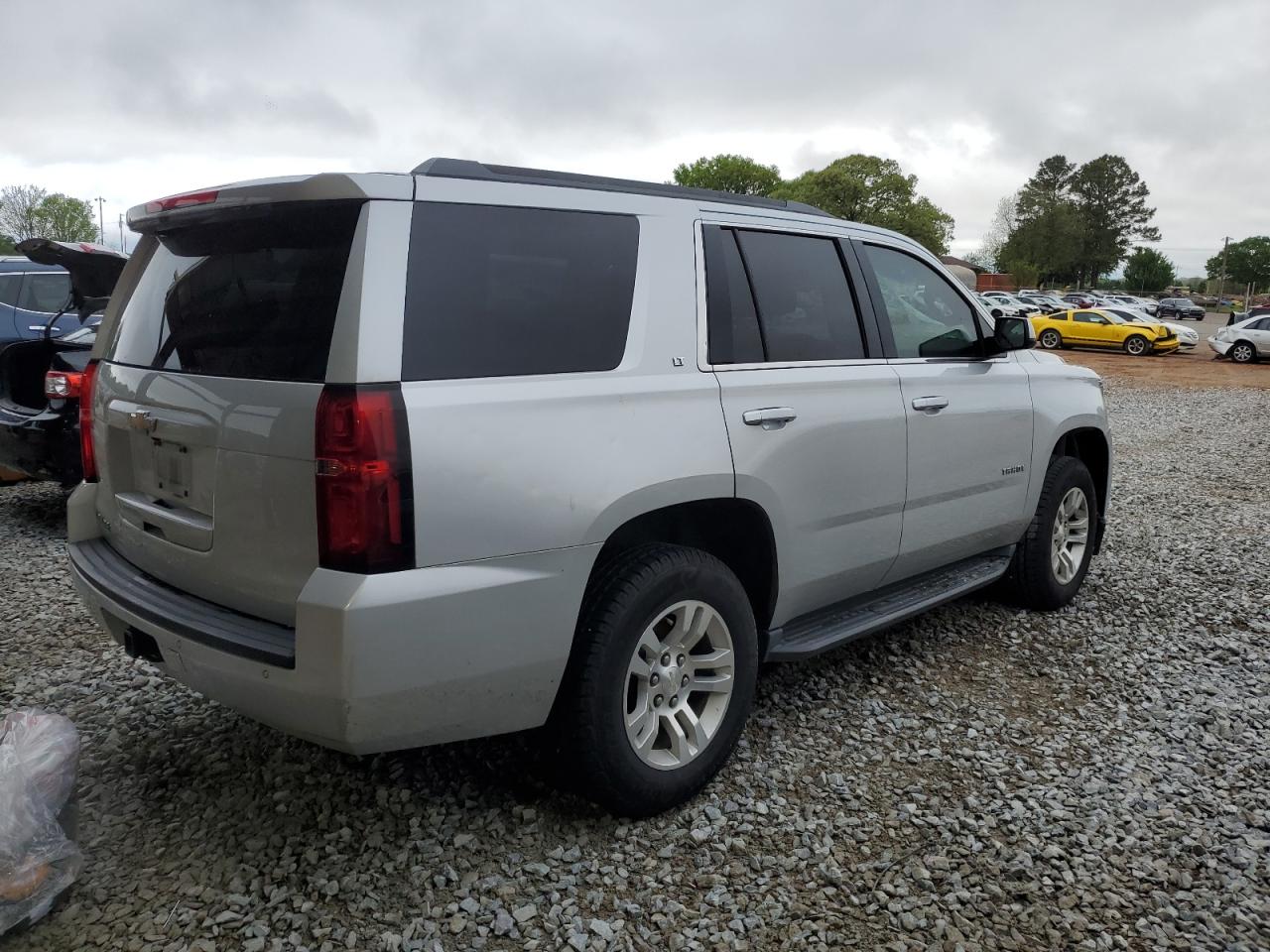 2017 CHEVROLET TAHOE C1500 LT photo 3