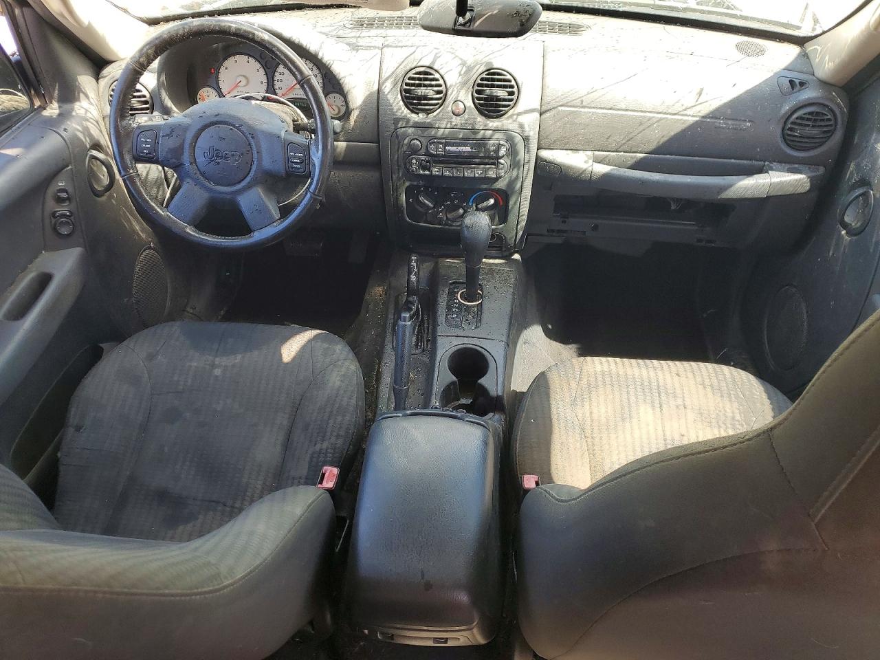 2004 JEEP LIBERTY SPORT photo 22