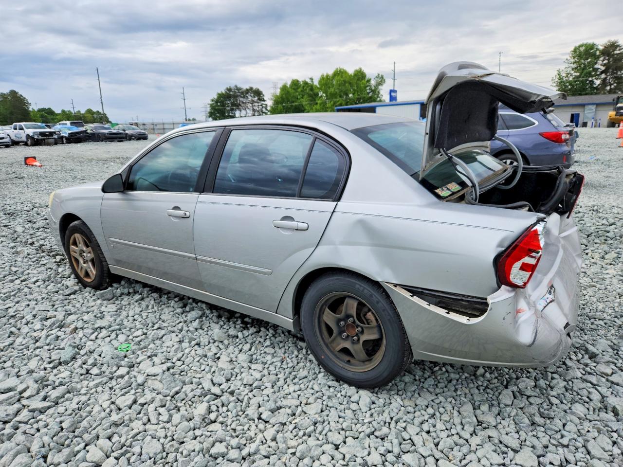 2006 CHEVROLET MALIBU LT photo 3