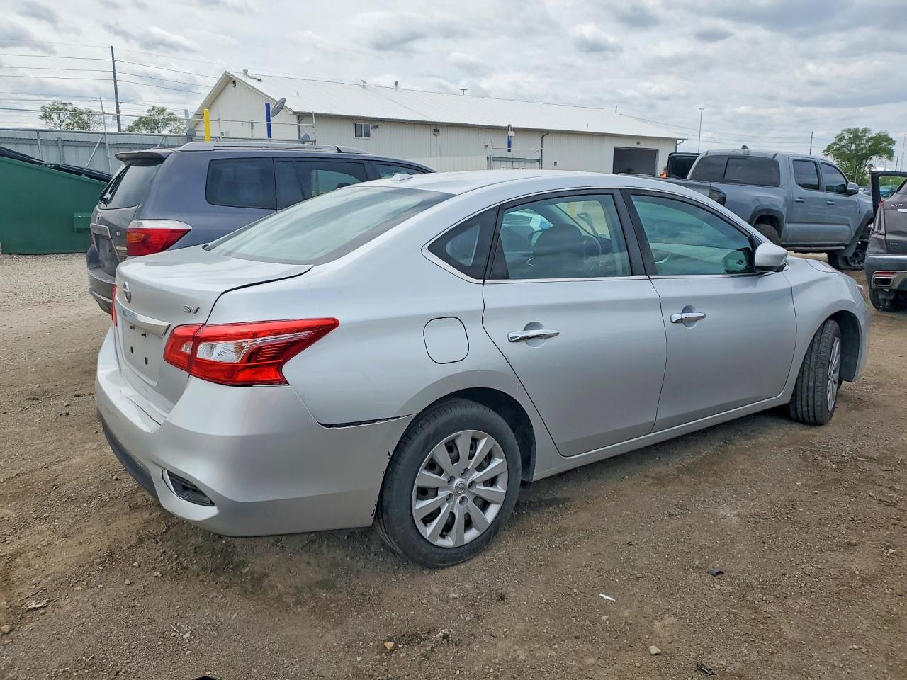 2017 NISSAN SENTRA SV photo 3