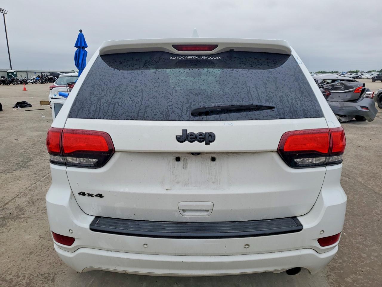 2019 JEEP GRAND CHEROKEE LAREDO photo 16