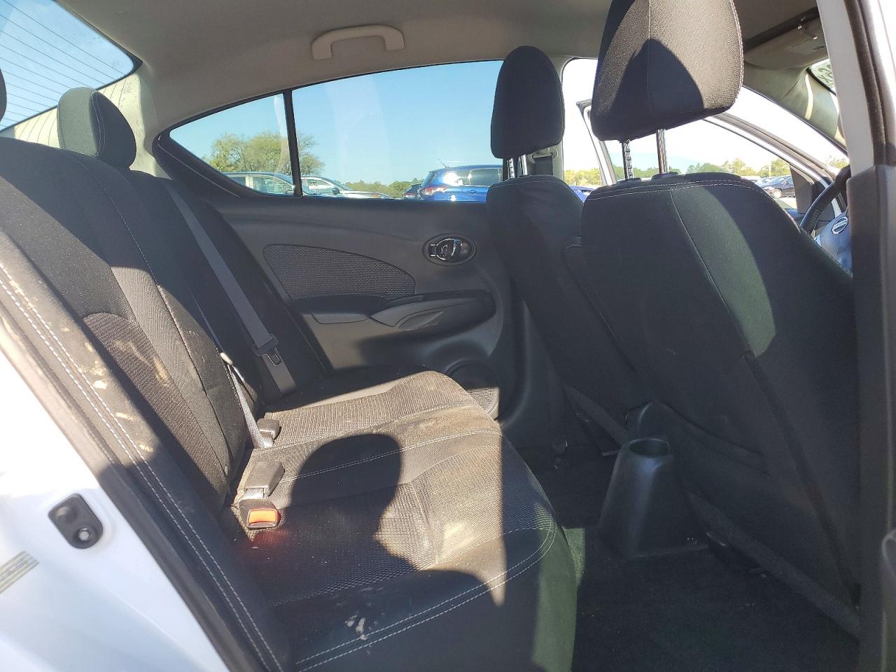 2018 NISSAN VERSA SV photo 28