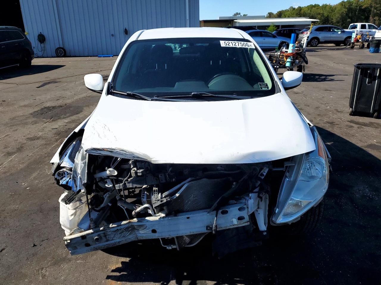 2018 NISSAN VERSA SV photo 13