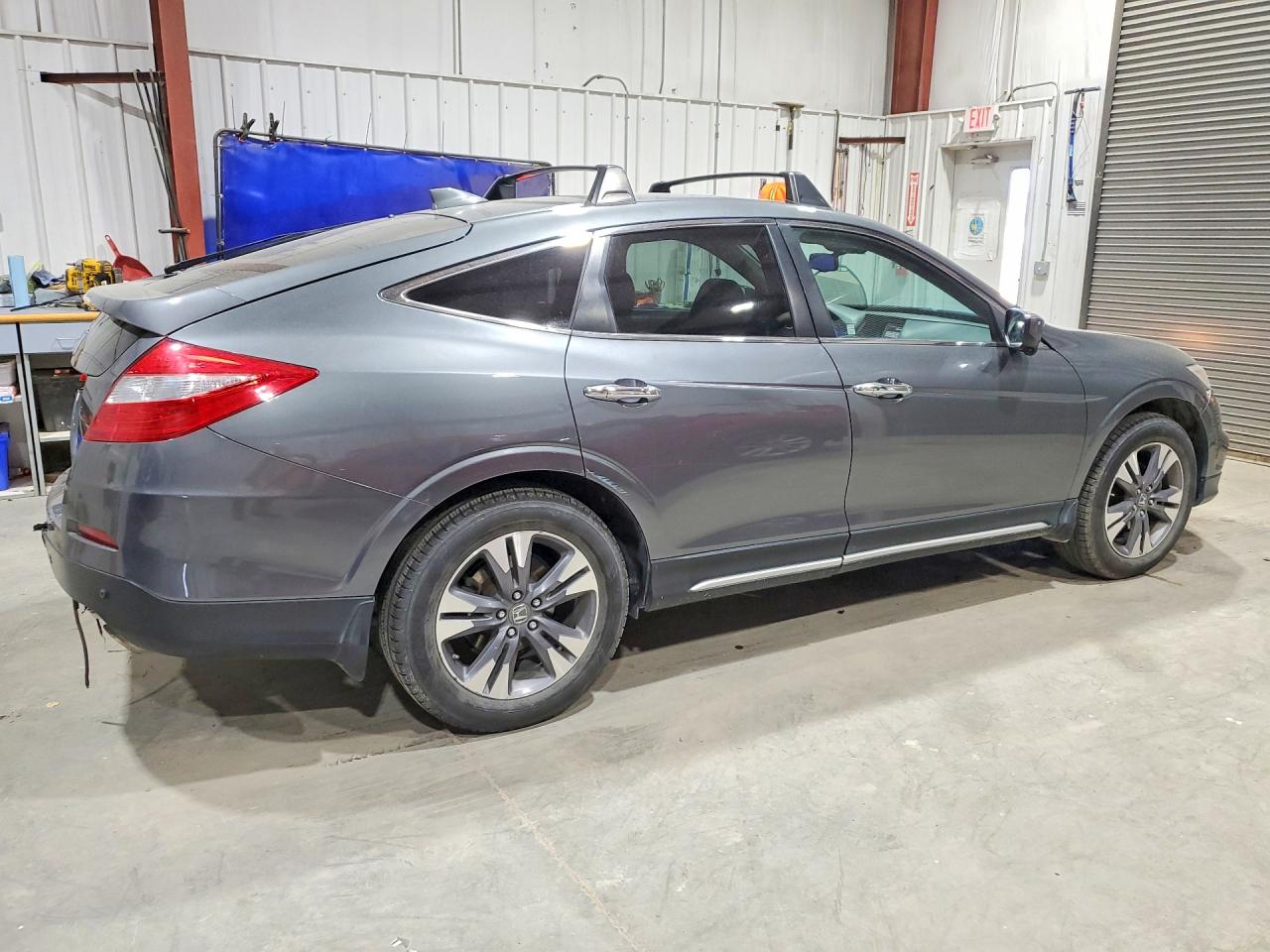 2013 HONDA CROSSTOUR EXL photo 5