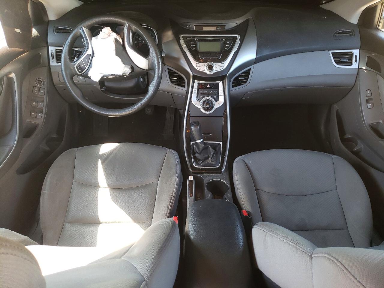 2012 HYUNDAI ELANTRA GLS photo 8