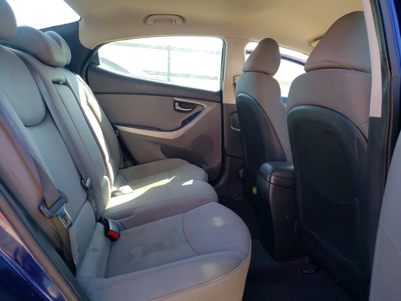 2012 HYUNDAI ELANTRA GLS photo 10
