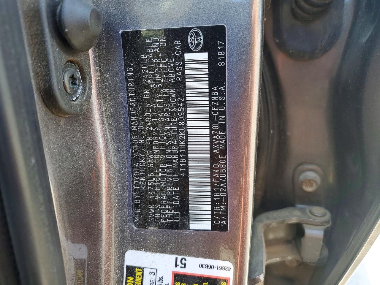 2019 TOYOTA CAMRY LE photo 23