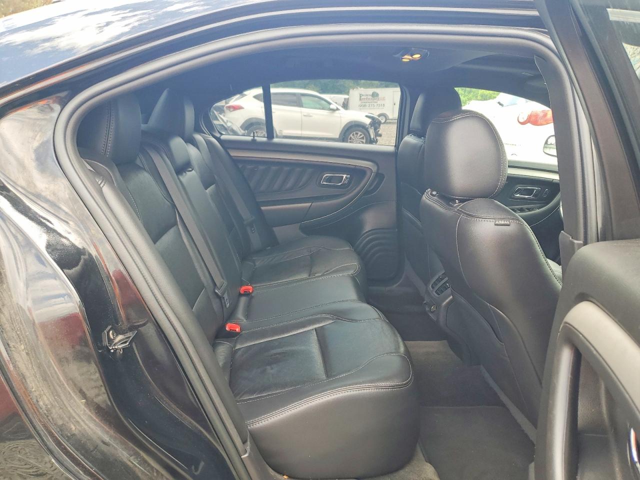 2014 FORD TAURUS SEL photo 19