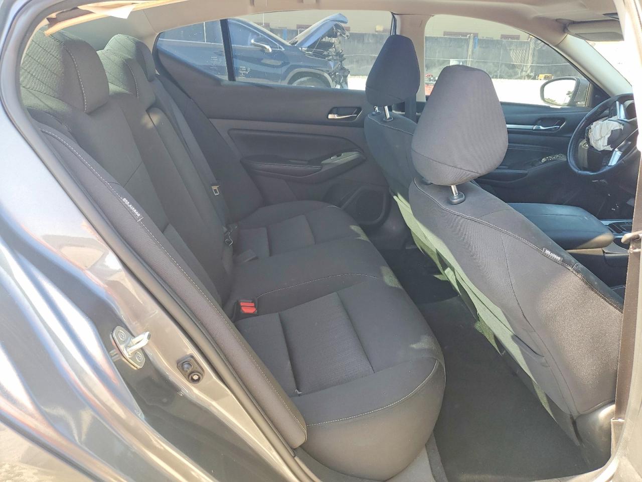 2019 NISSAN ALTIMA SV photo 19