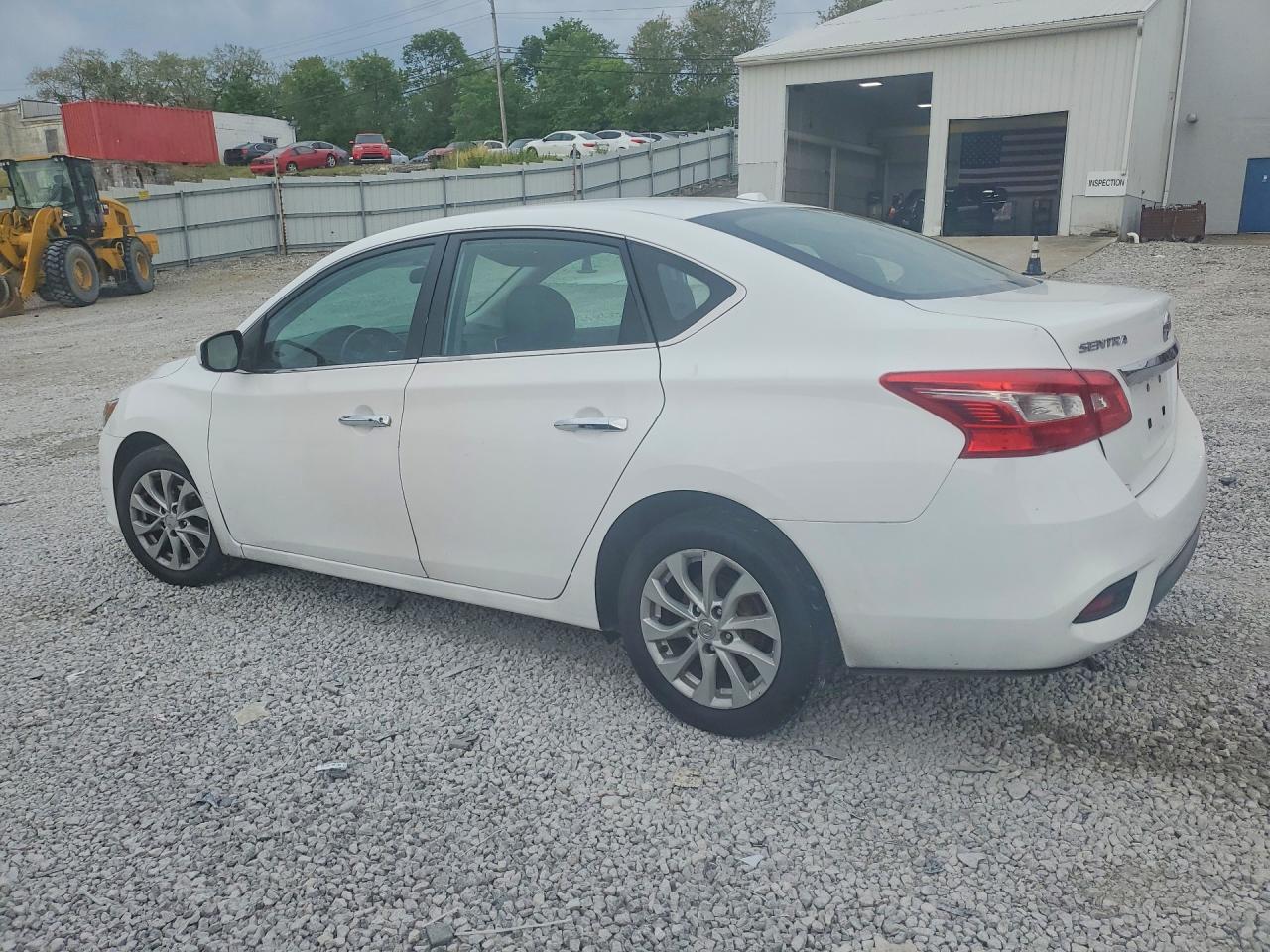 2019 NISSAN SENTRA SV photo 4