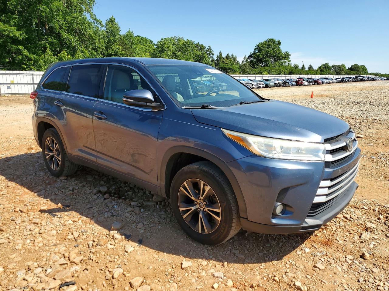 2017 TOYOTA HIGHLANDER LE PLUS photo 7