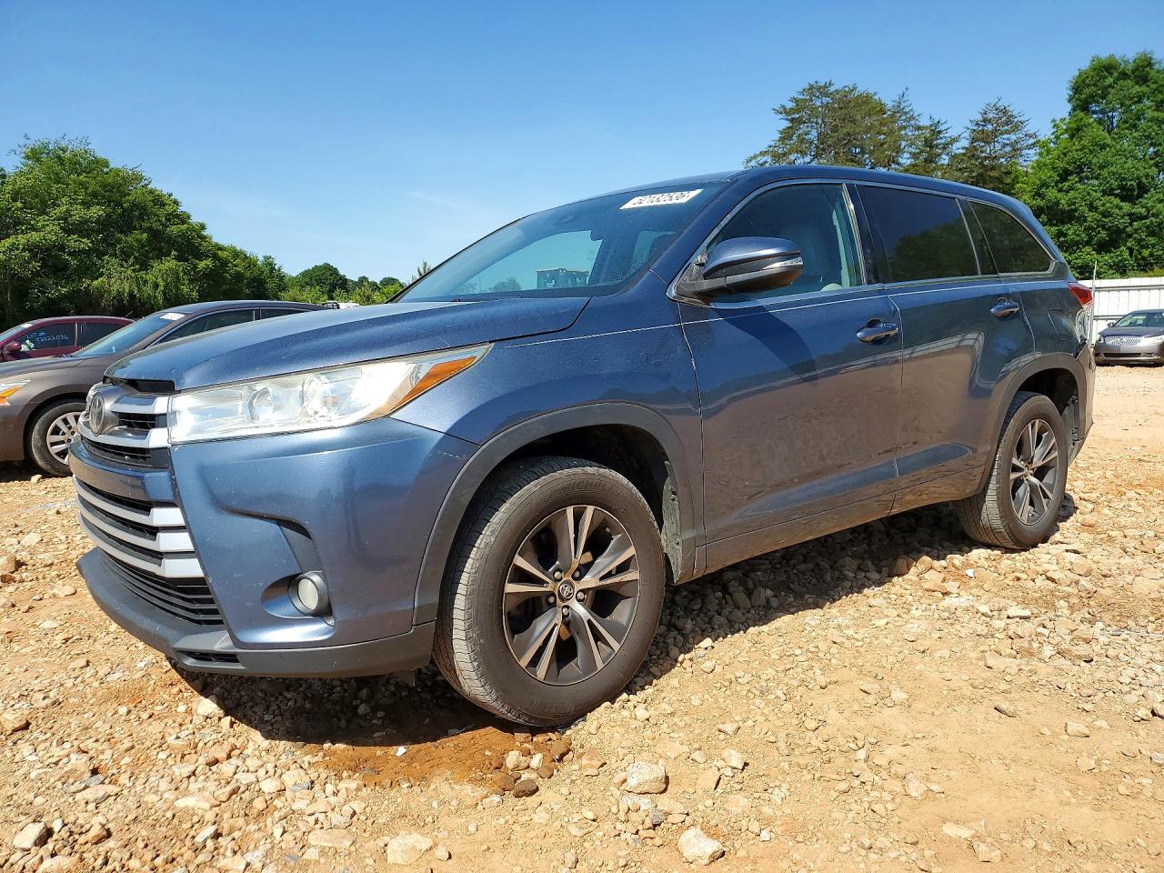 2017 TOYOTA HIGHLANDER