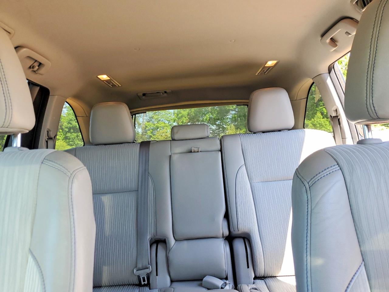 2017 TOYOTA HIGHLANDER LE PLUS photo 19