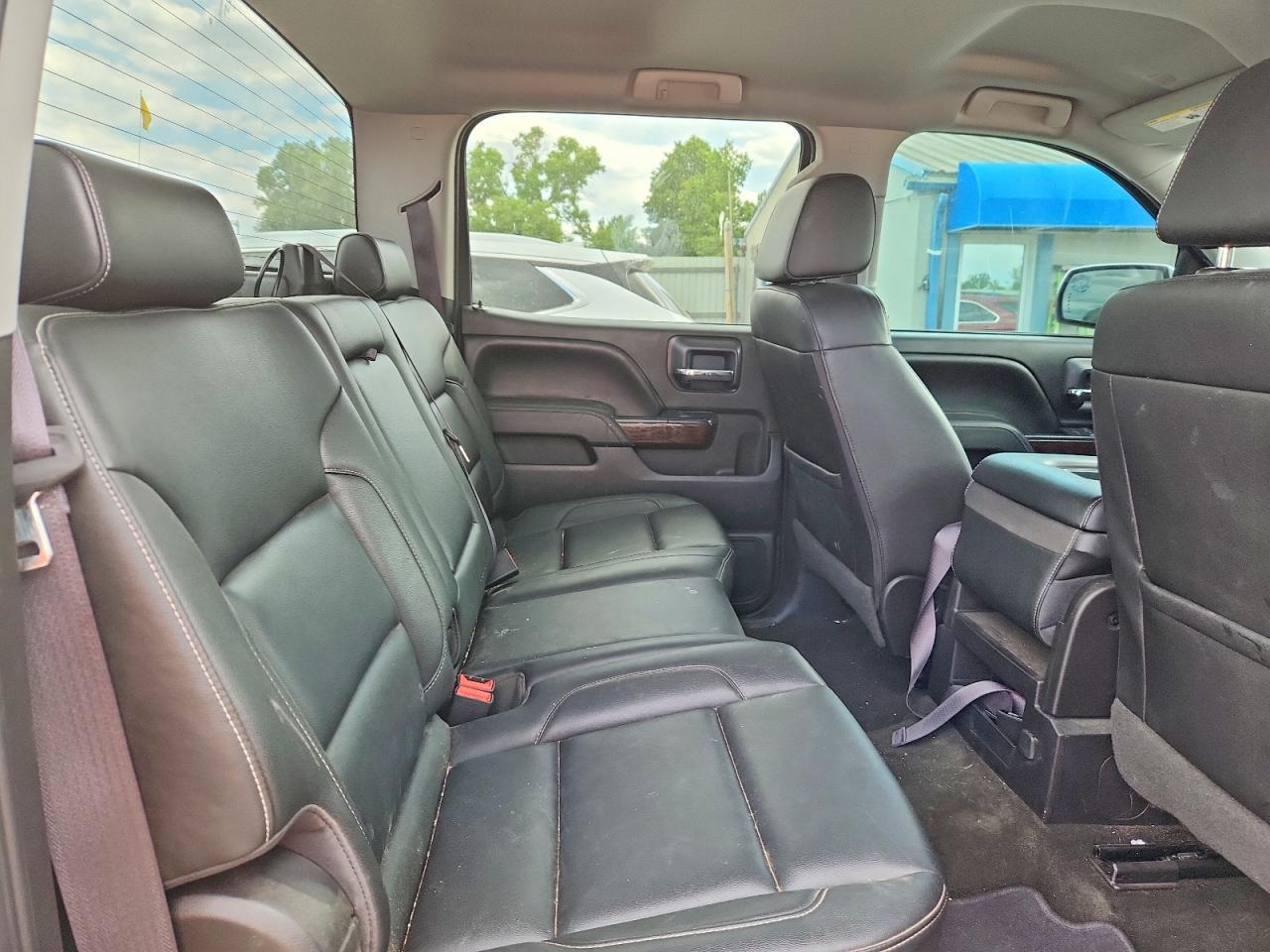 2017 GMC SIERRA K1500 SLT photo 19