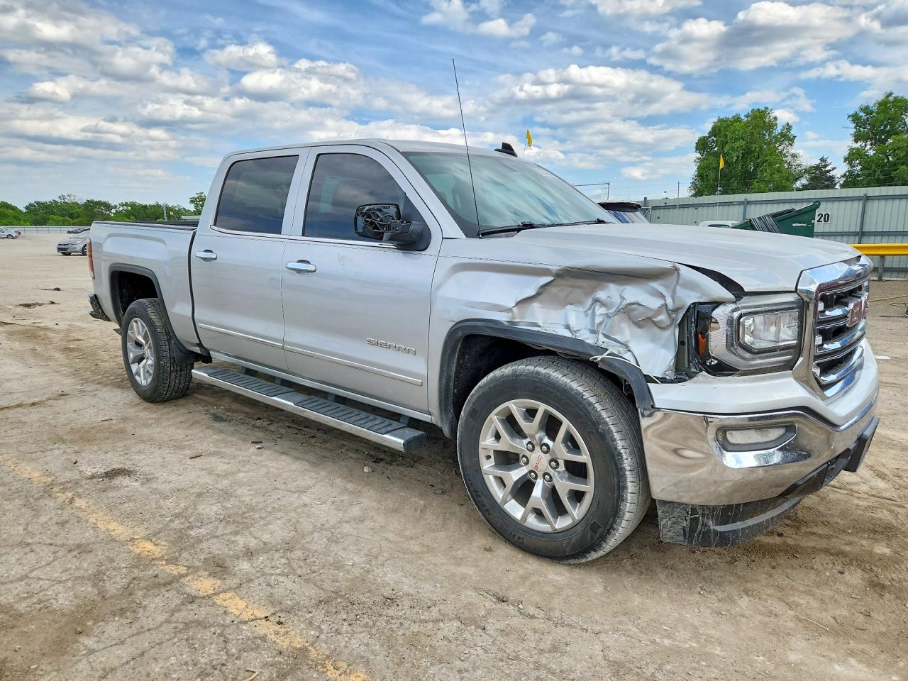 2017 GMC SIERRA K1500 SLT photo 7