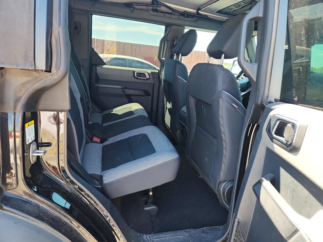 2022 FORD BRONCO BASE photo 31