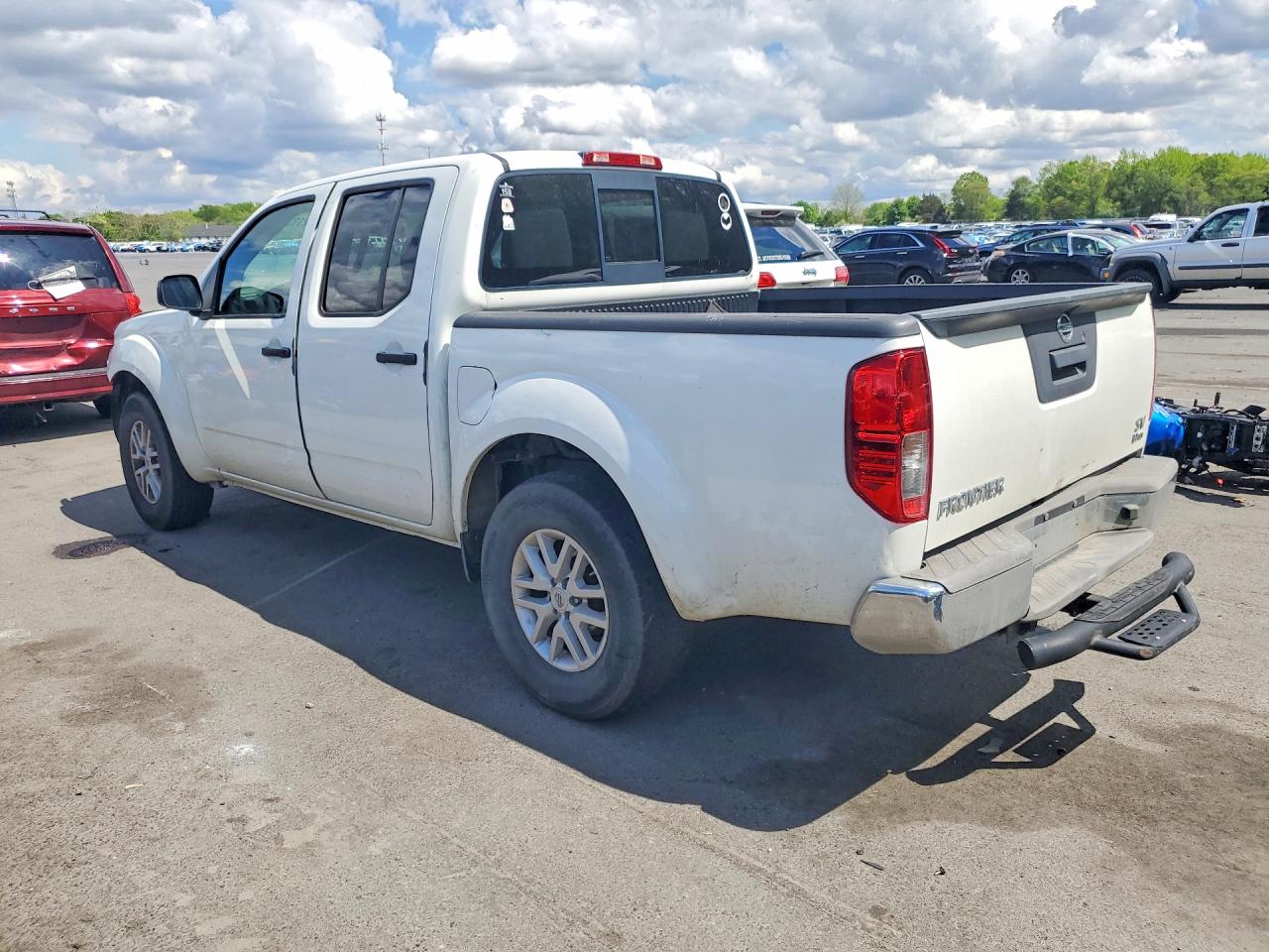 2018 NISSAN FRONTIER SV photo 3