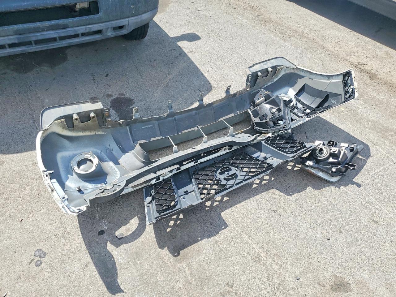 2018 NISSAN FRONTIER SV photo 23
