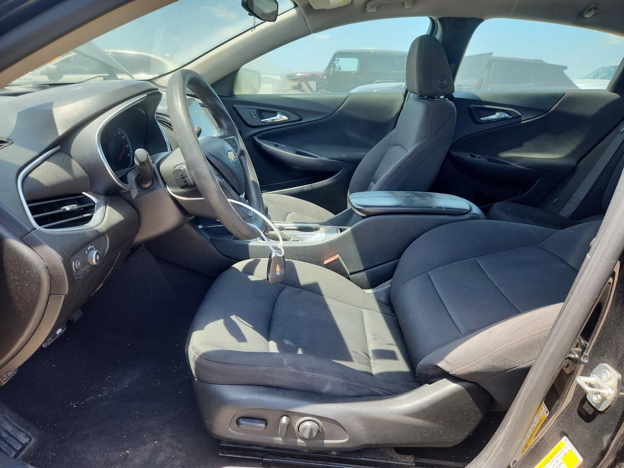 2021 CHEVROLET MALIBU LT photo 7