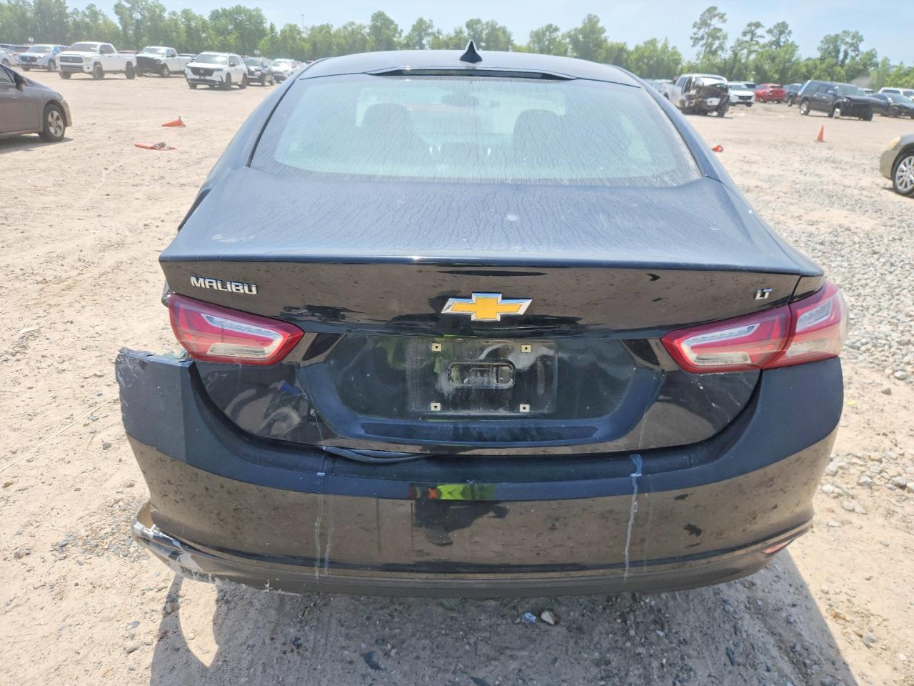2021 CHEVROLET MALIBU LT photo 6