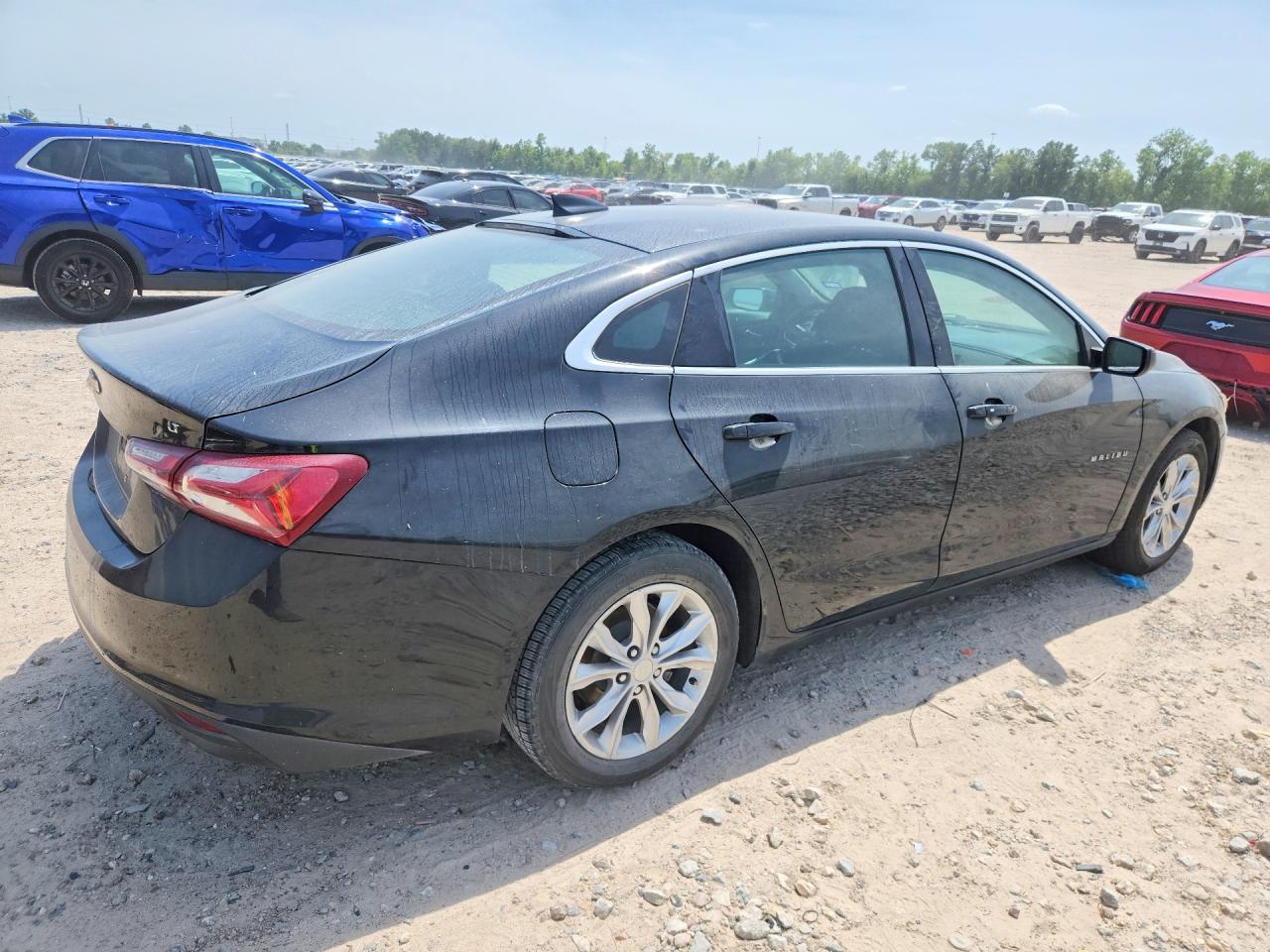 2021 CHEVROLET MALIBU LT photo 3