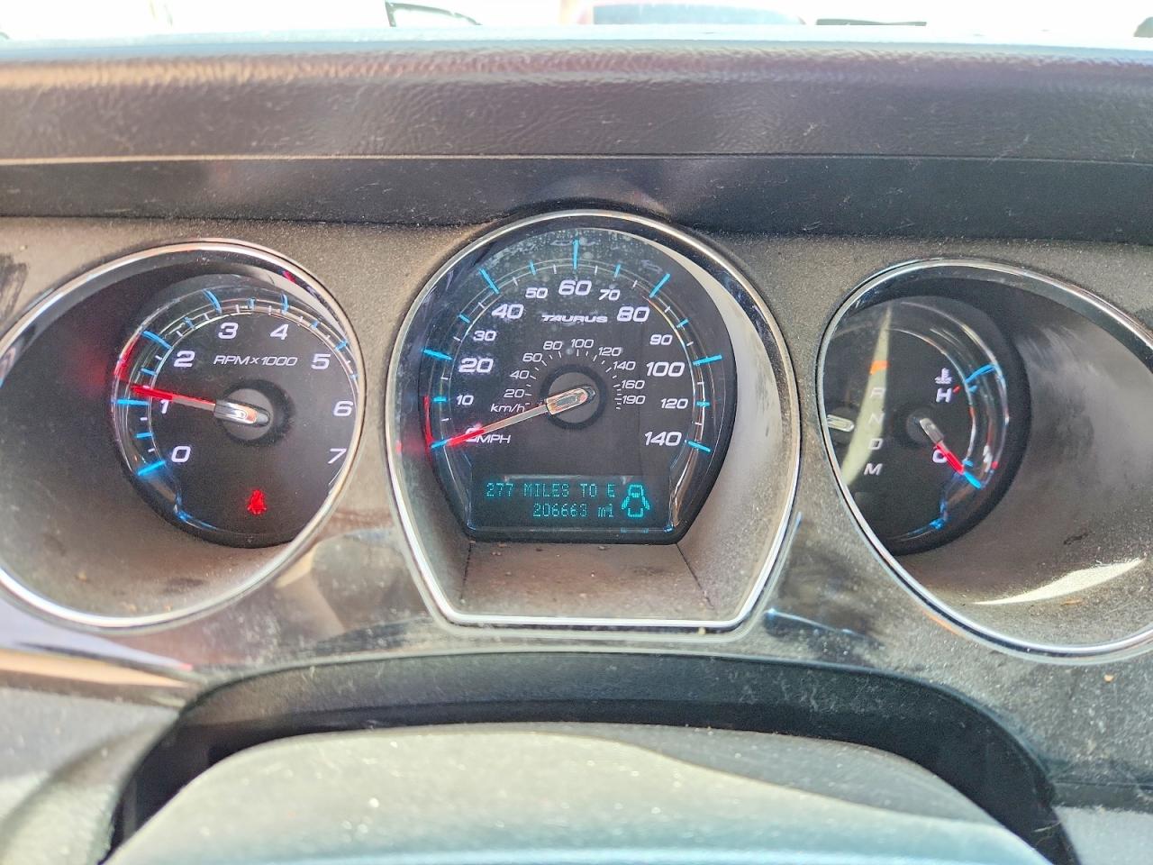 2011 FORD TAURUS LIMITED photo 17