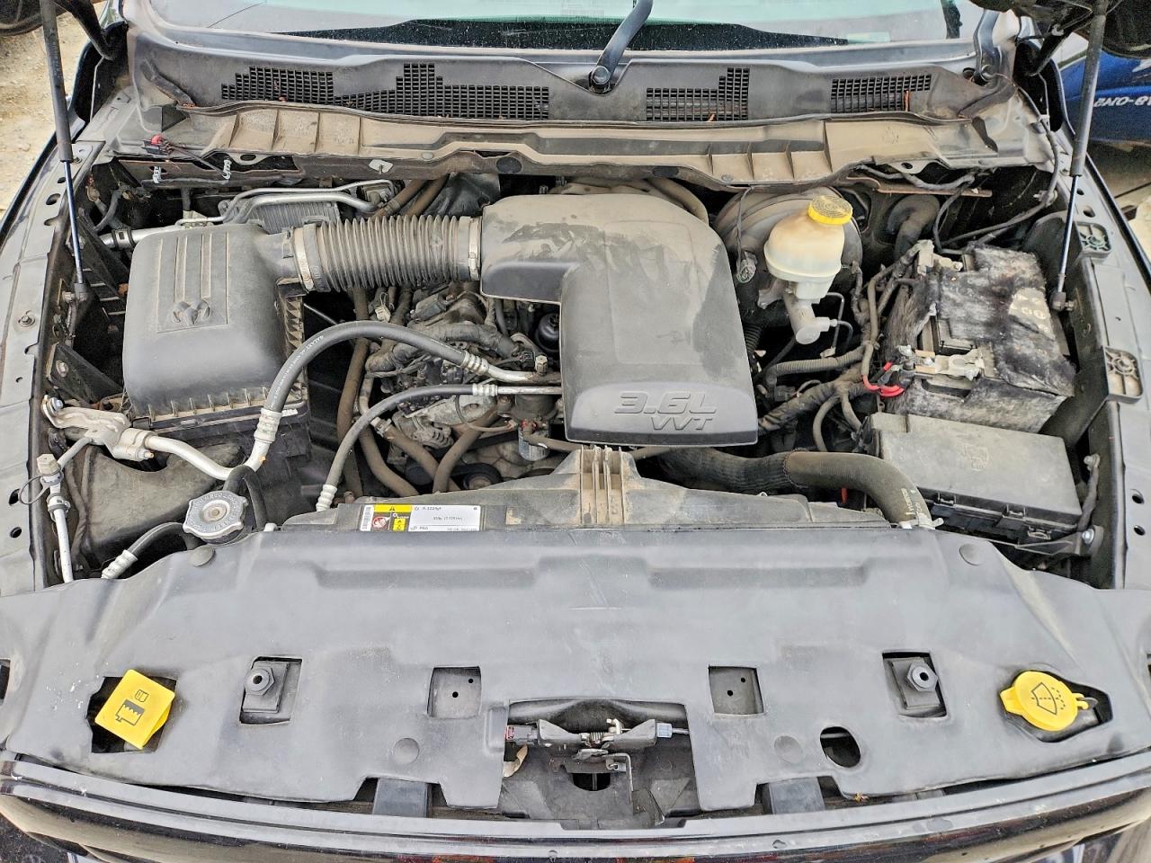 2018 RAM 1500 SLT photo 21