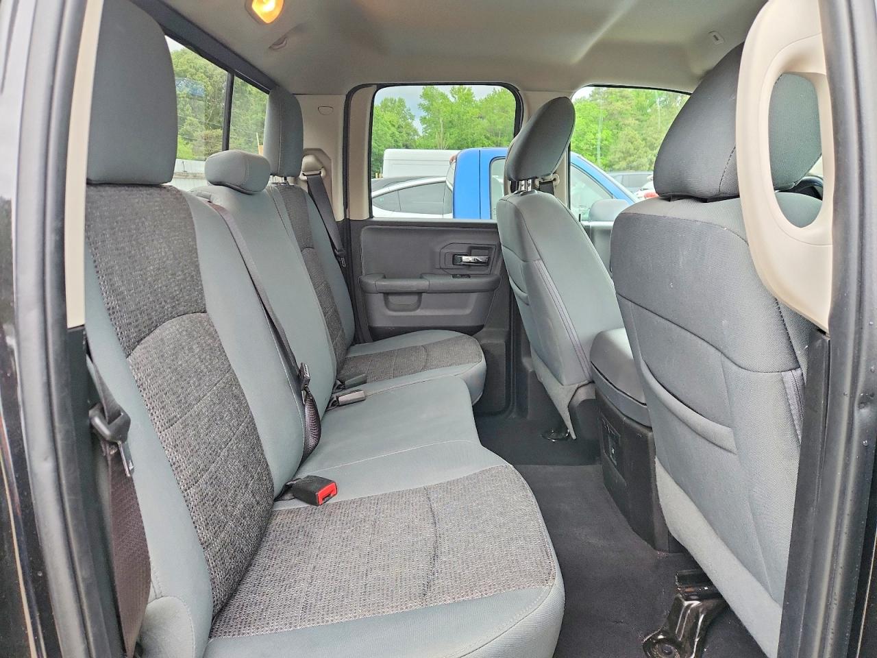 2018 RAM 1500 SLT photo 19