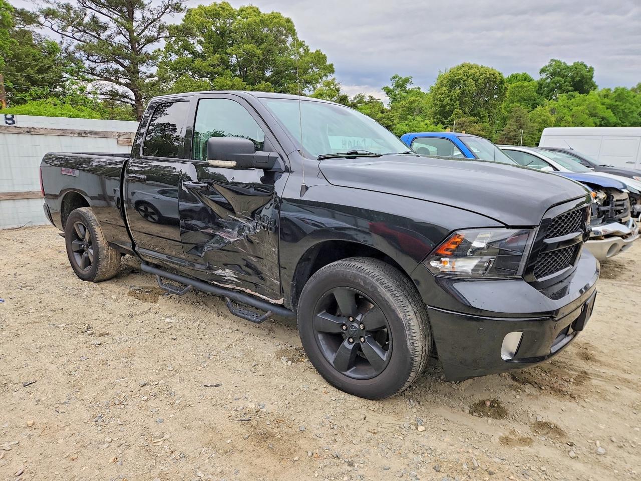2018 RAM 1500 SLT photo 7