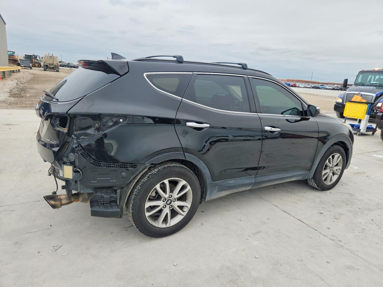 2015 HYUNDAI SANTA FE SPORT 2.0T photo 5