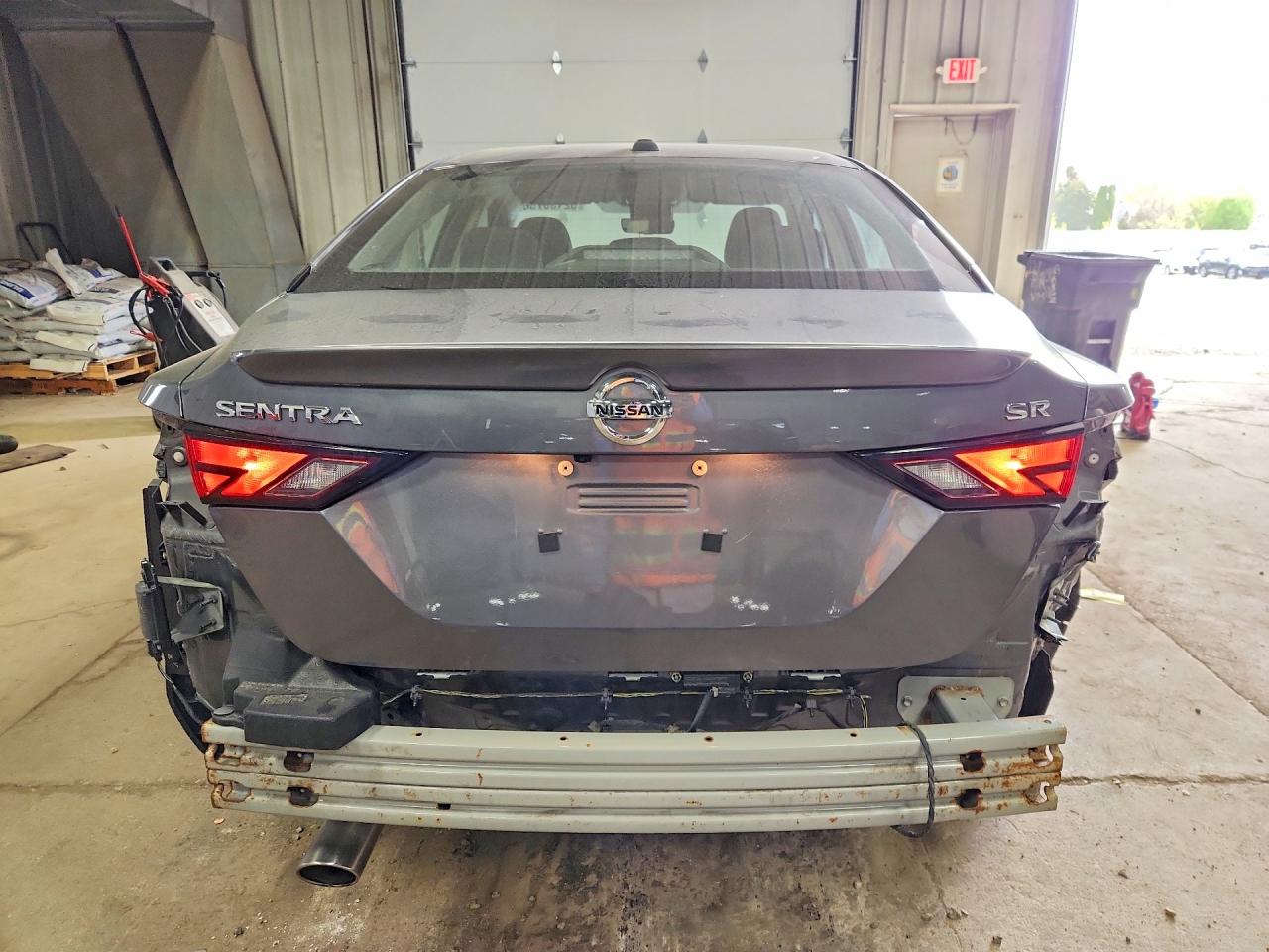 2022 NISSAN SENTRA SR photo 11