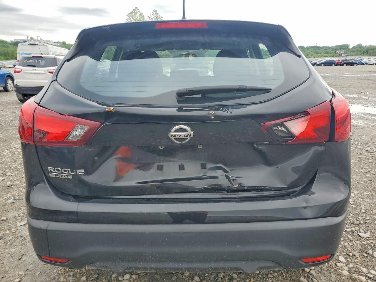 2018 NISSAN ROGUE SPORT S photo 11