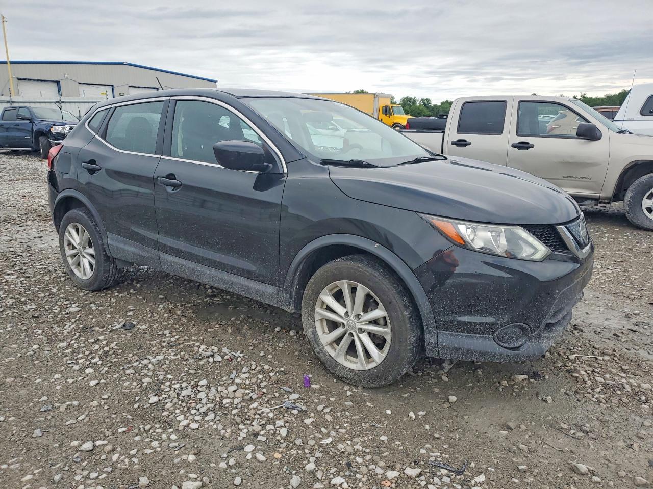 2018 NISSAN ROGUE SPORT S photo 7