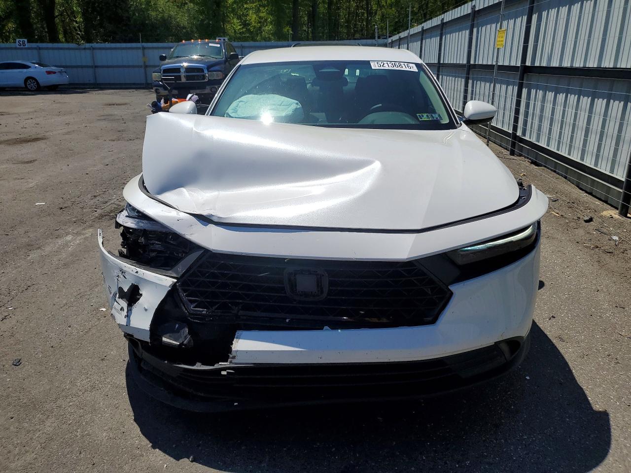 2025 HONDA ACCORD LX photo 9