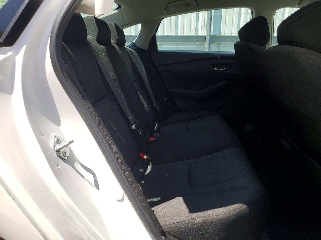 2025 HONDA ACCORD LX photo 19