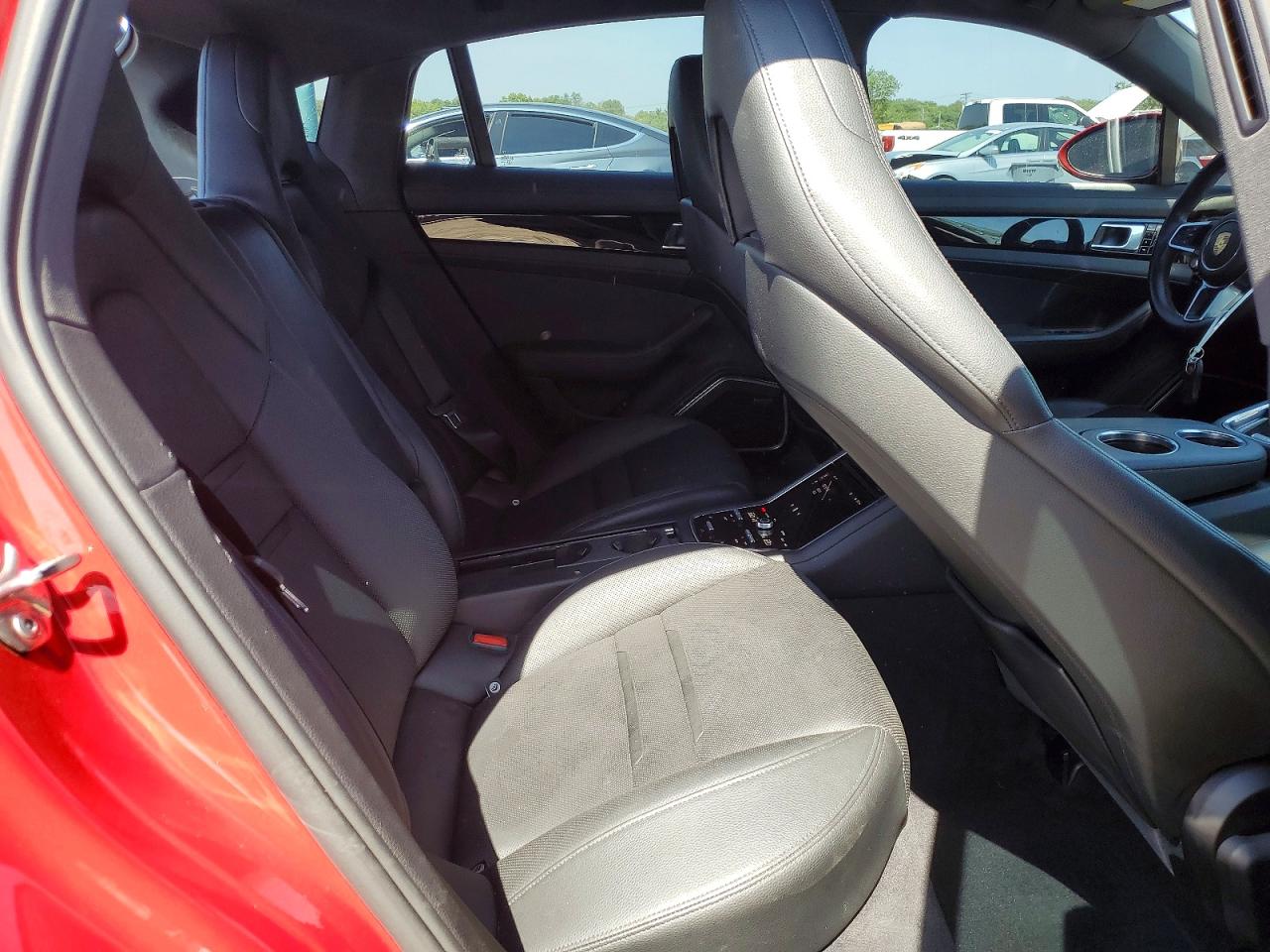 2018 PORSCHE PANAMERA 4 photo 28