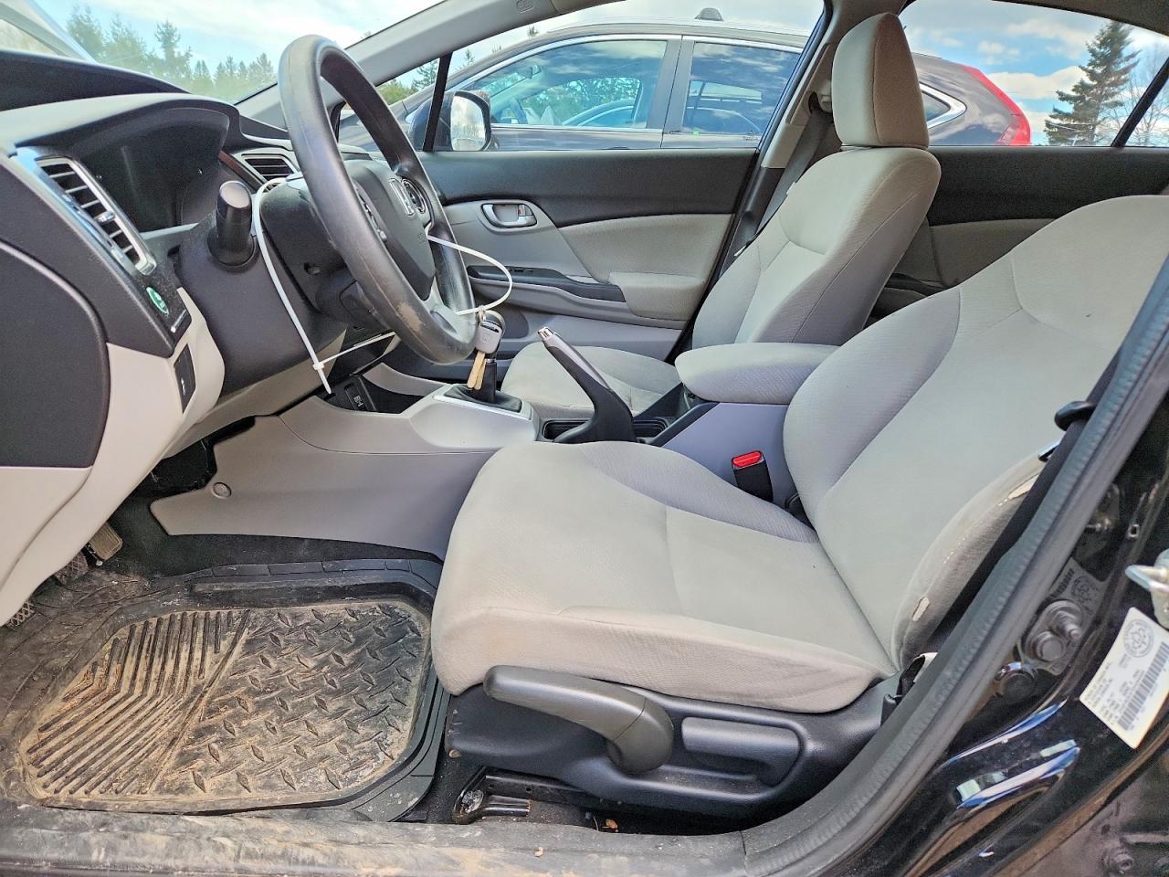 2013 HONDA CIVIC LX photo 13