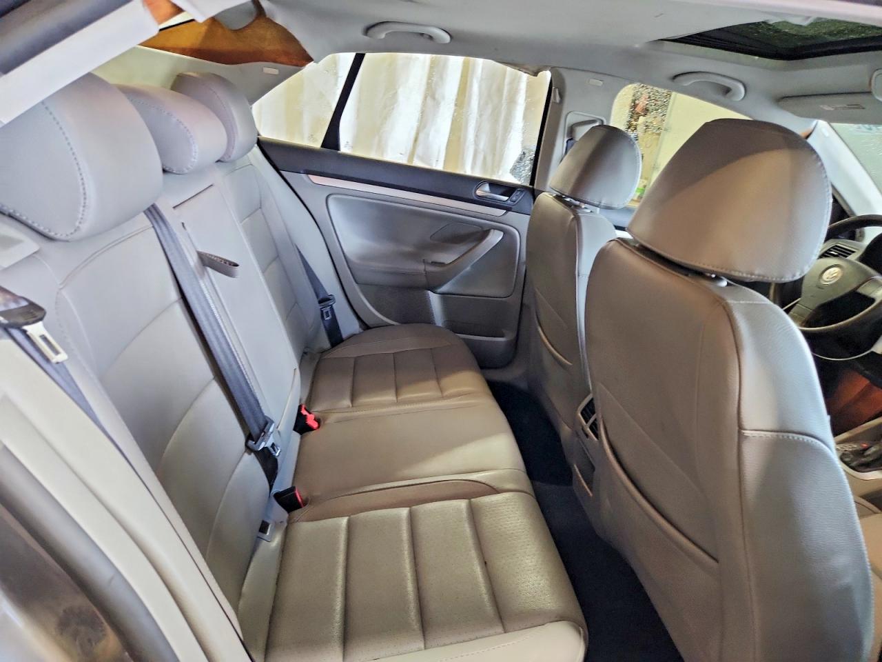 2007 VOLKSWAGEN JETTA WOLFSBURG photo 28